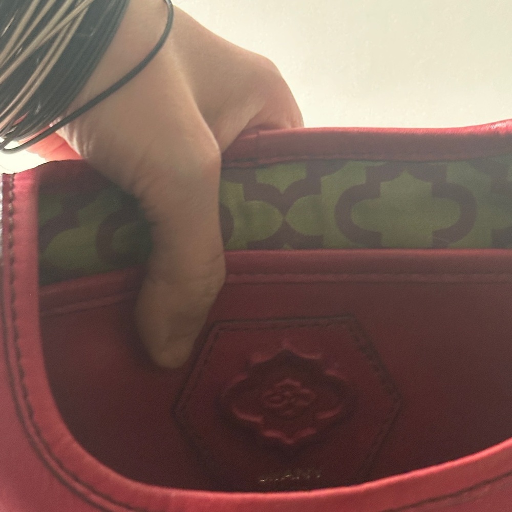 Dr. Yany Chic Burgundy Leather Crossbody Bag - Picture 9 of 9